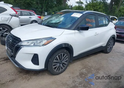 2022 Nissan Kicks Sv Xtronic Cvt z USA, uszkodzony, nr VIN 3N1CP5CV5NL494933